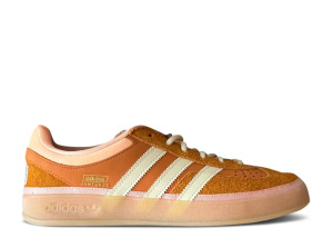 BAD BUNNY GAZELLE 'SANTURCE' (STOCK)